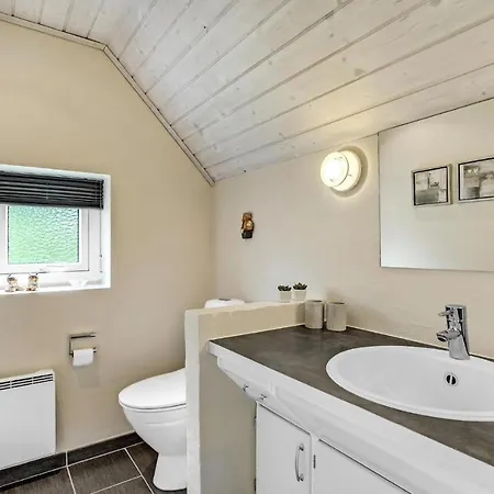 Feriehus In With Kitchen Blåvand